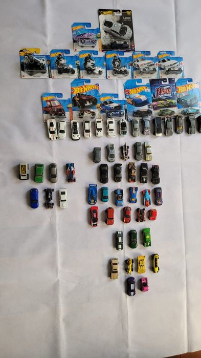 Hot wheels модели 1/64