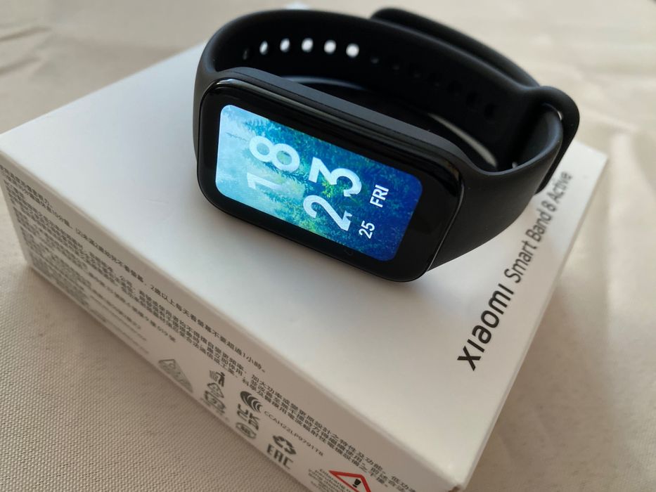 Смарт гривна Xiaomi Smart band 8 Active