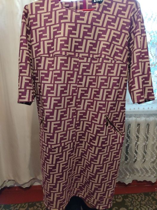 Продаю платье супер