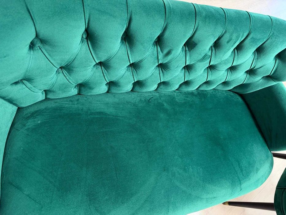 Vând Set Elegant Canapea 2 Locuri și 2 Fotolii – Catifea Verde Premium (Stare Impecabilă)