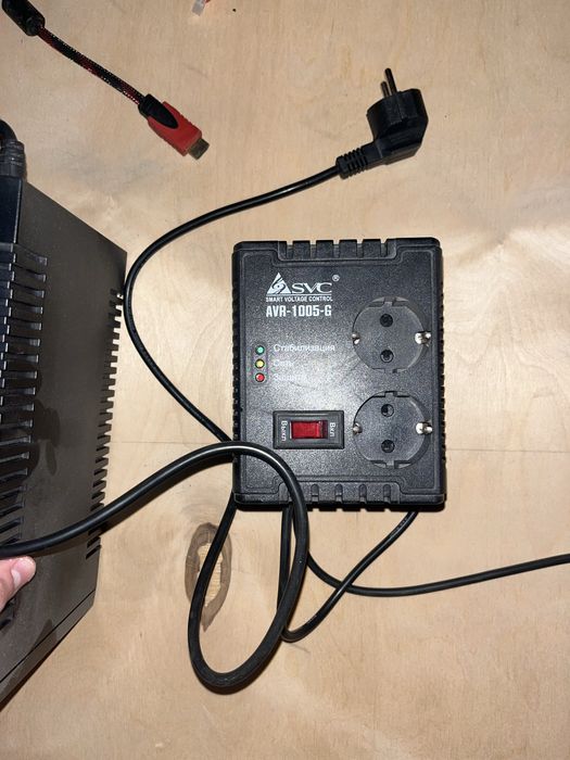 Стабилизатор напряжения