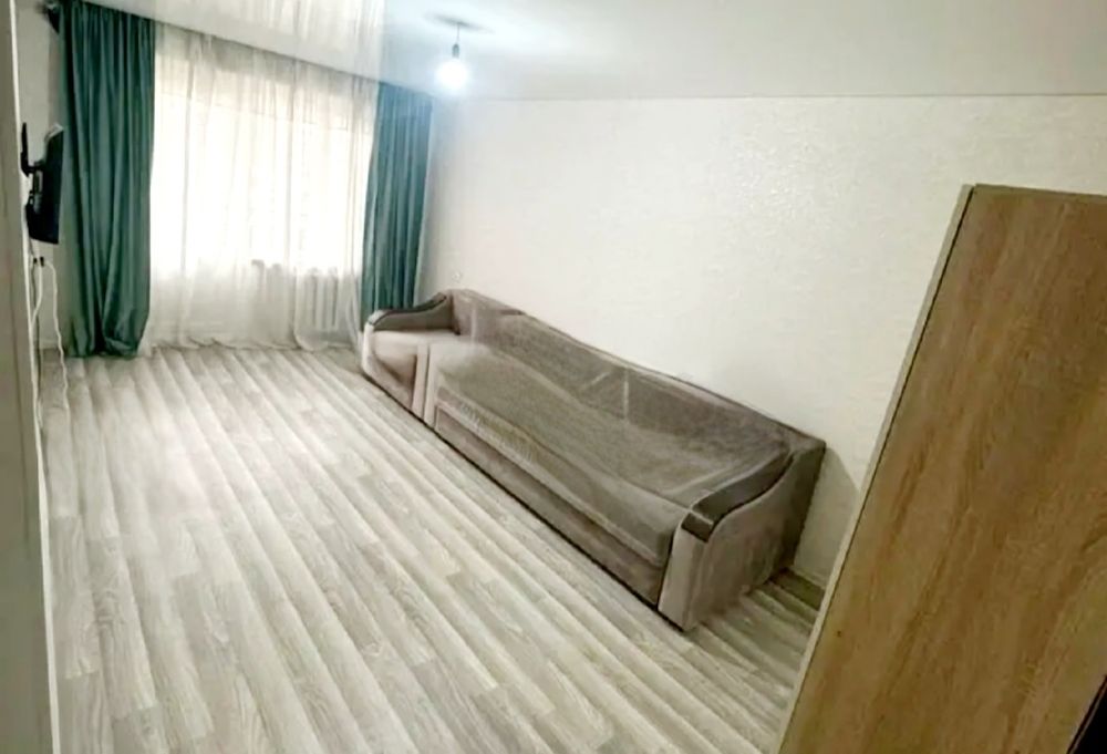 продам 1-ком. 31кв. 4мкр. 3-этаж