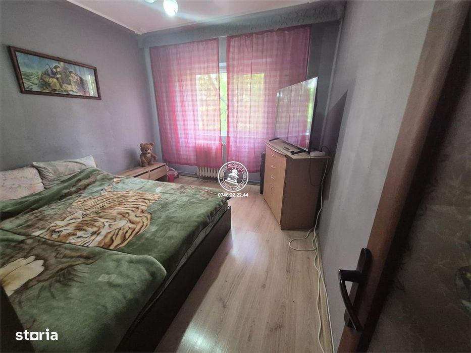 Apartament 3 camere decomandat zona Galata-Iasi