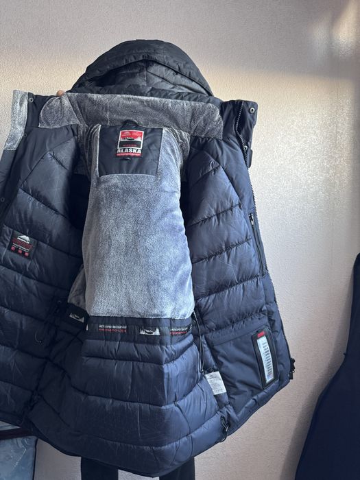 Продается куртка Аляска 48