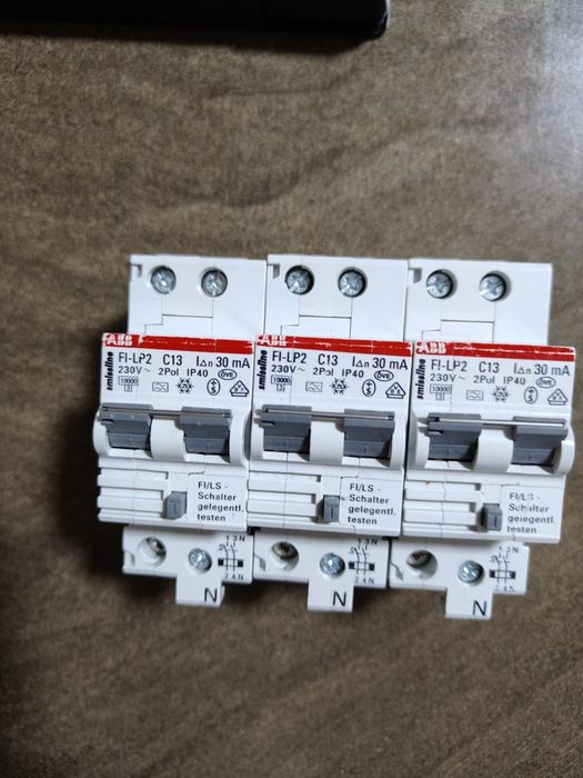 Siguranțe automate cu protecție diferențială (RCBO)