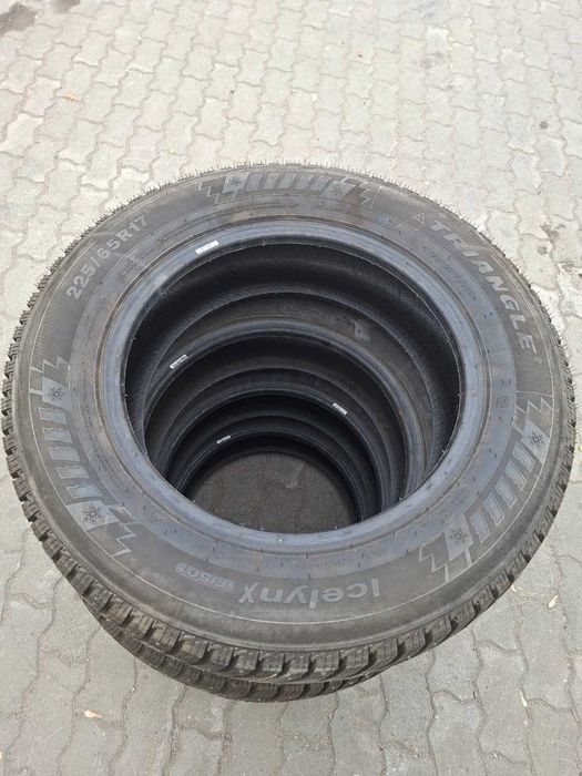 Продам зимние шины