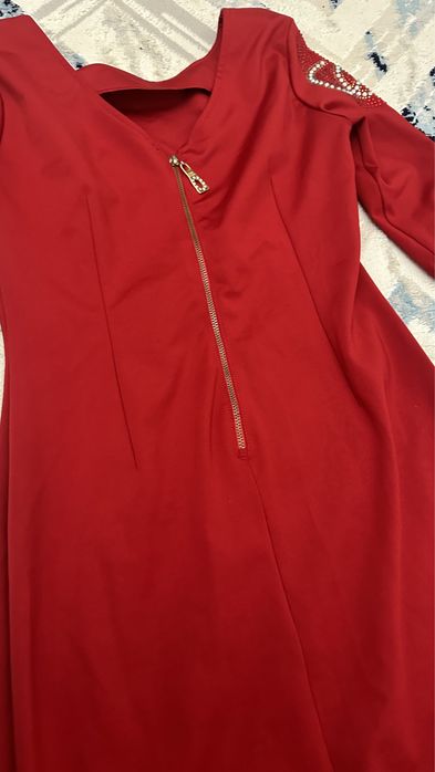 Женский платье. 44 размер