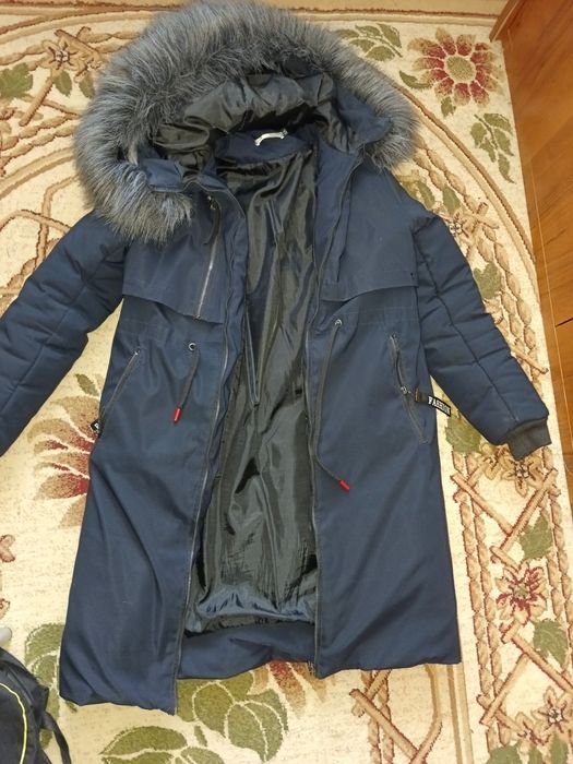 Продам б/у  куртки