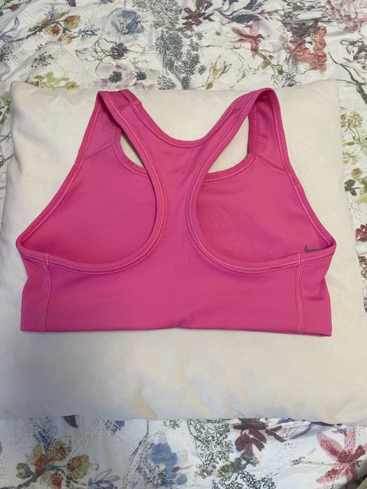 Спортно бюстие на Nike
