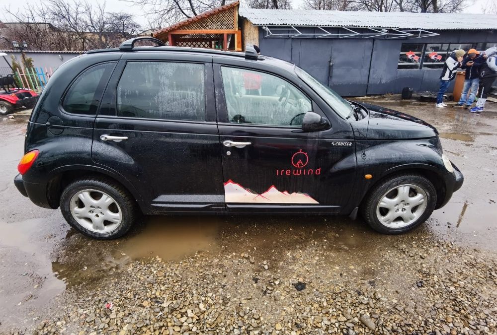 Dezmembrez Chrystler PT Cruiser 2.0 benzina an 2002