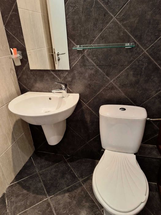 Продавам обзаведено студио в комплекс Green Life, Созопол - снимка 8