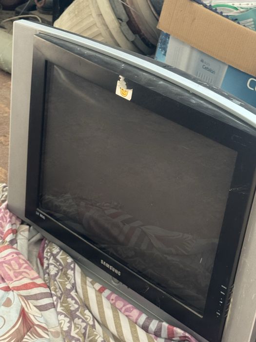 Телевизор бу сатылады