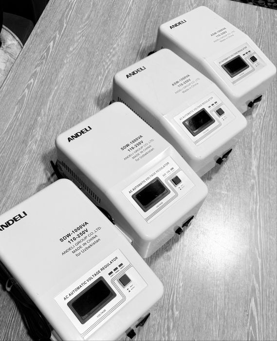 Stabilizator Andeli 1000 VA 500 sum