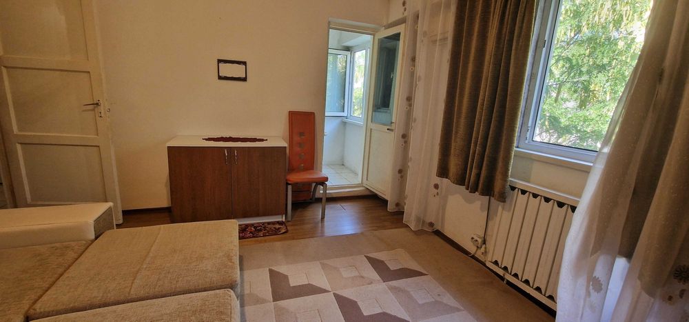 Inchiriere apartament 1 camera Nae Leonard