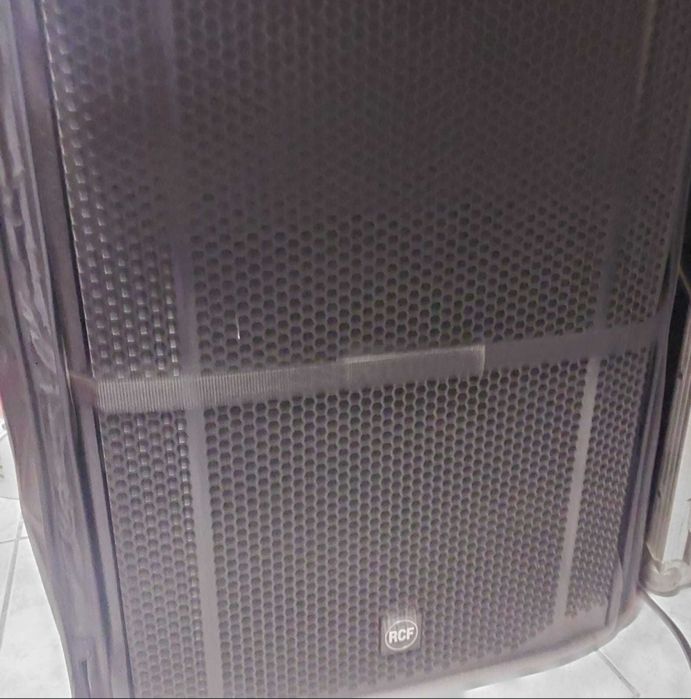Subwooferi Rcf 8003 mkii ca noi
