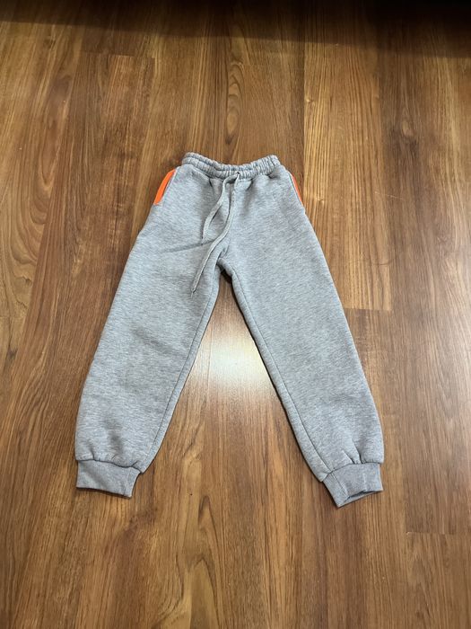 Продам одежду для малчика 6,7 лет