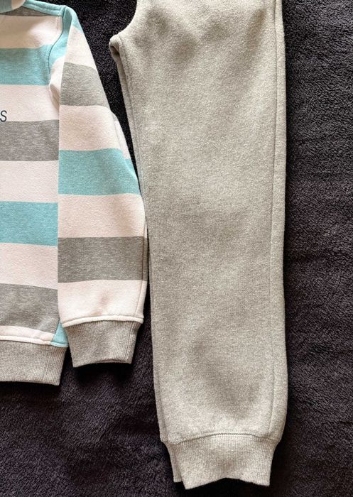 Trening pentru baieti, Calvin Klein, marime 7 ani - 122 cm