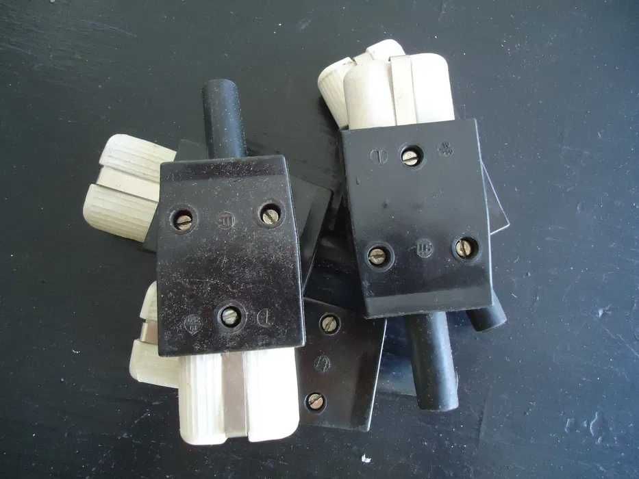 Български щекер за скара 220V 16A