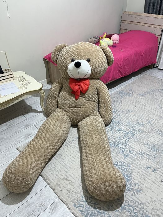 2-метровые мишка