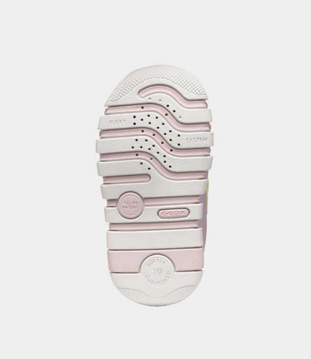 Детские кроссовки