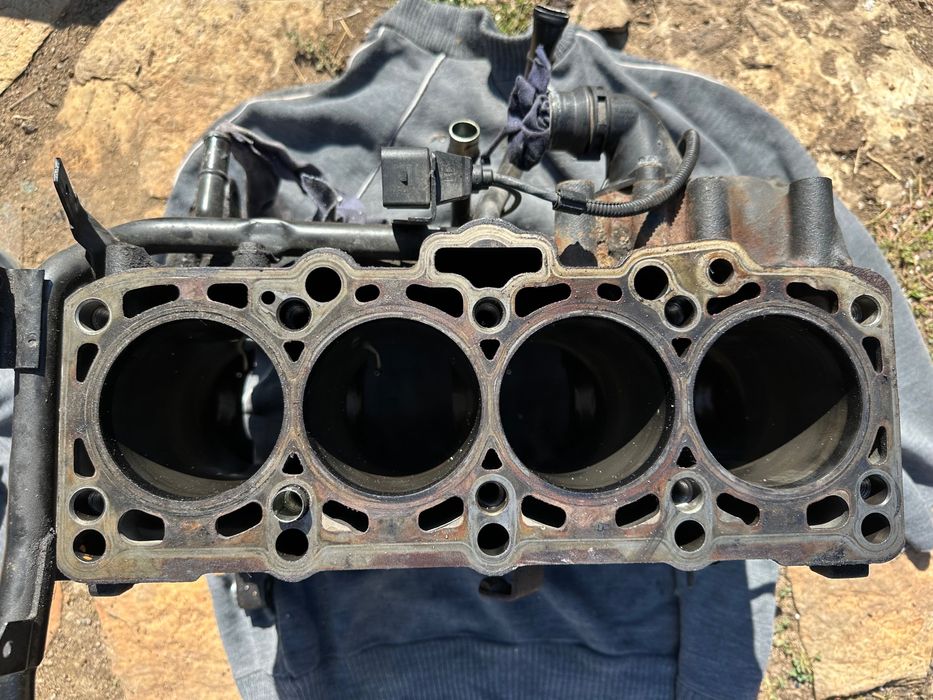 Цилиндров блок,капак, маркуч турбина към кулера-1.9 ARL-VW, Seat, Audi