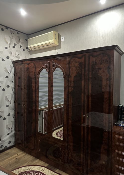 Спальный гарнитур