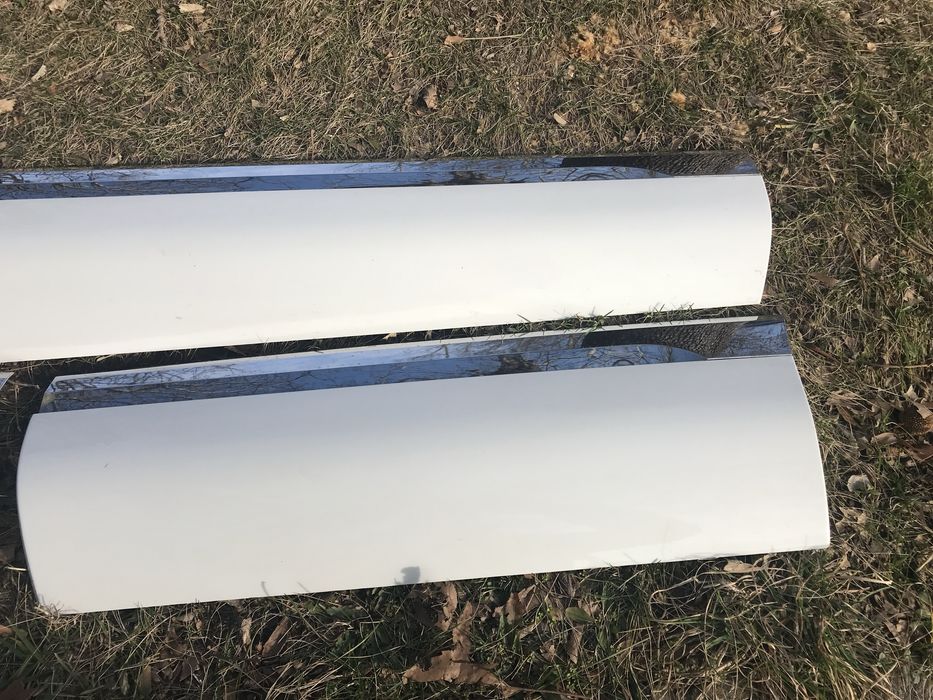 Продавам лайстни на врати за wv Touareg 2010-2017