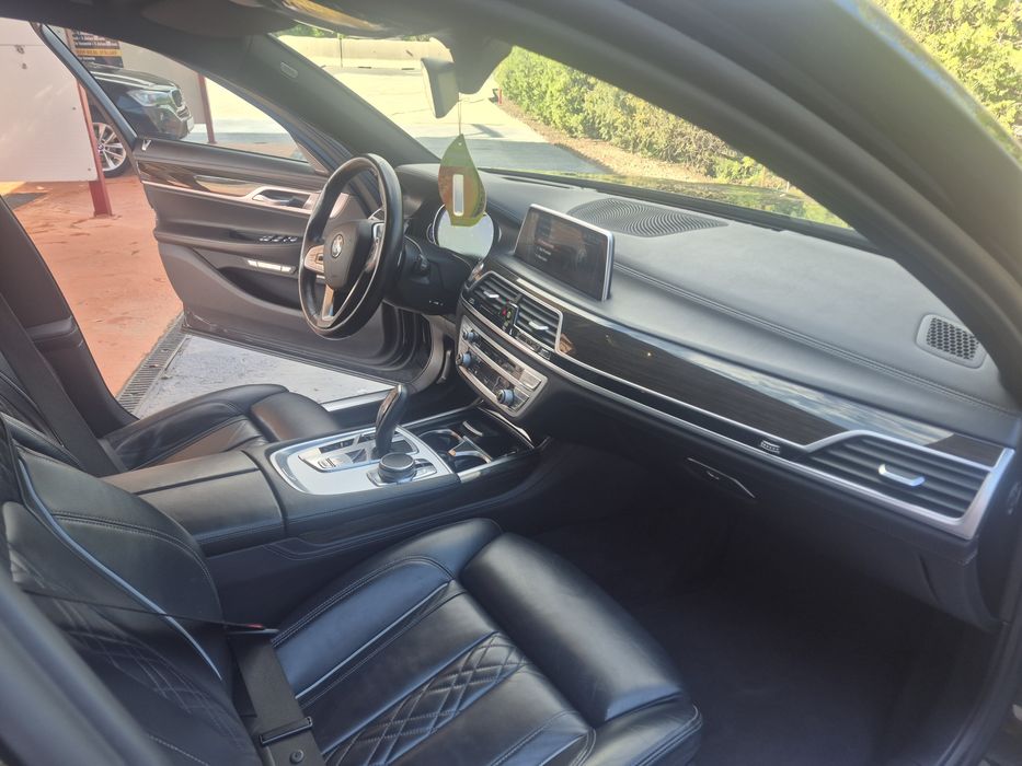 BMW seria 7, 2017