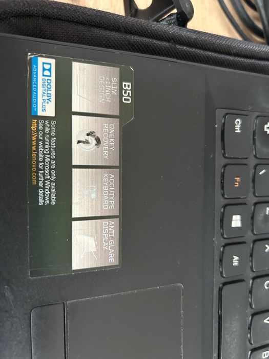 Лаптоп Леново в добро състояние