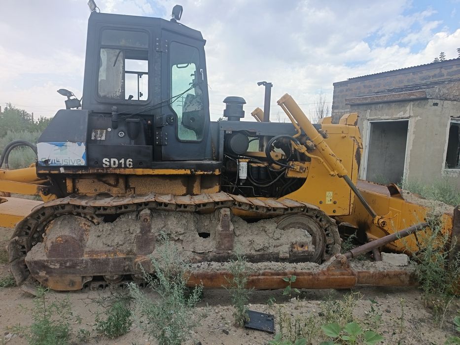 Shantui sd 16 бульдозер