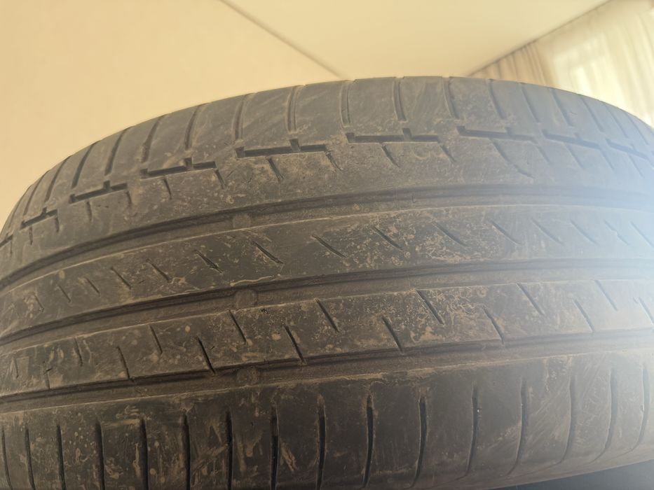 Продам резину 4 штуки Continental