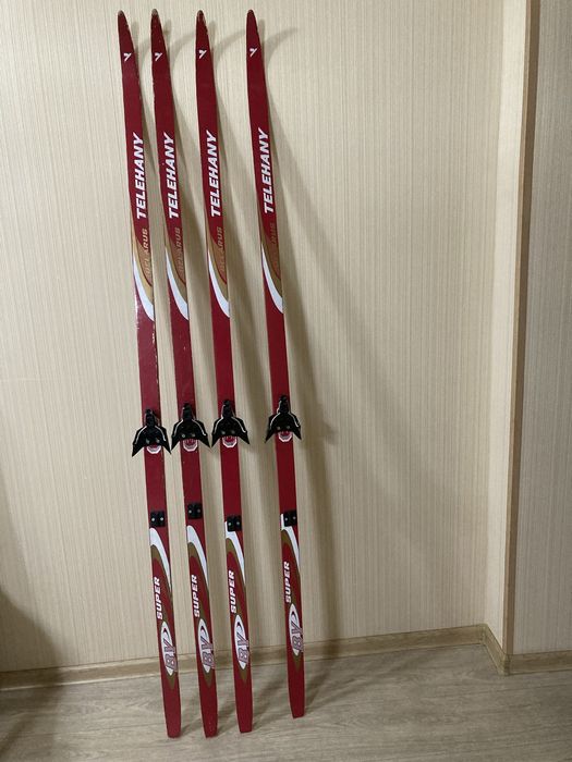 Лыжи беговые в комплекте