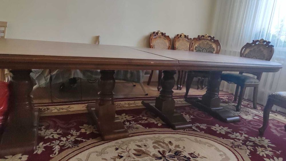 Стол деревянный ручной работы