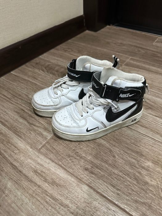 Кроссовки на мальчика