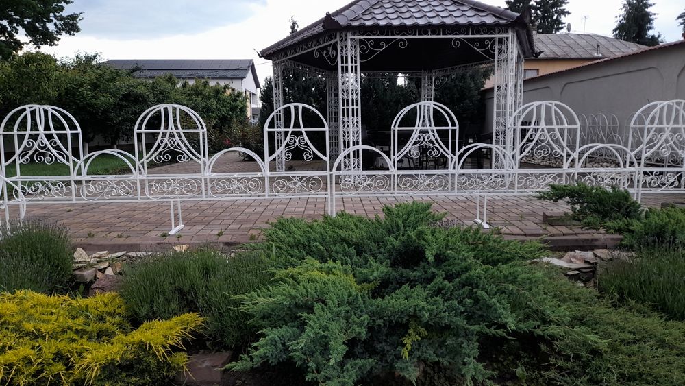 Vand suporturi flori .