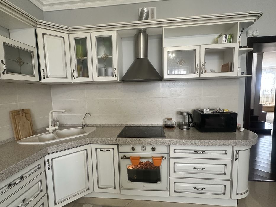 Кухонный гарнитур