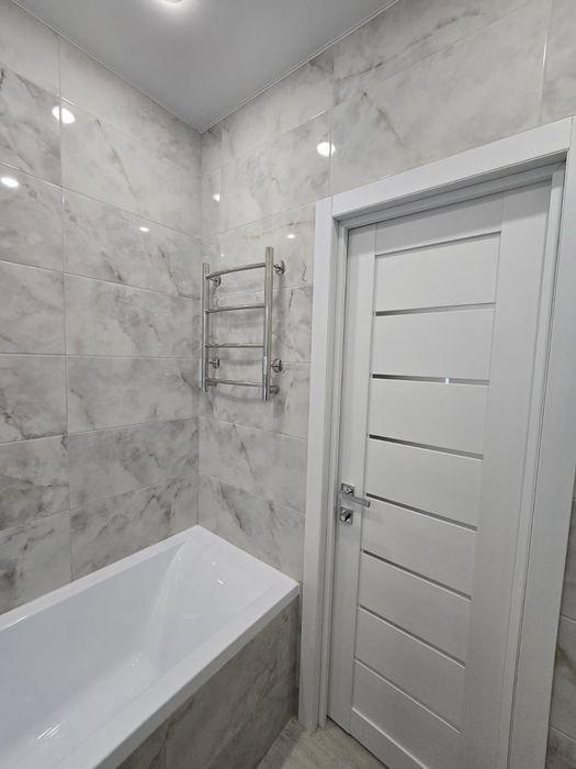 кафельщик, плиточник