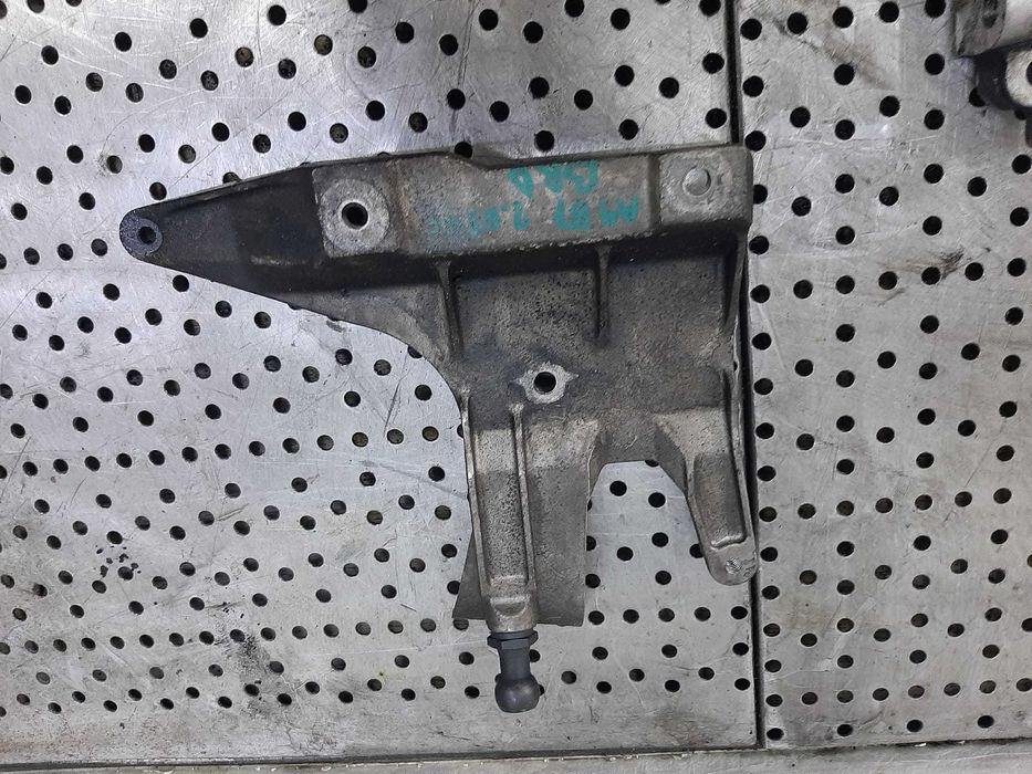 suport motor 2.0  tdi brd audi a4 b7  2004-2008  03g131159b