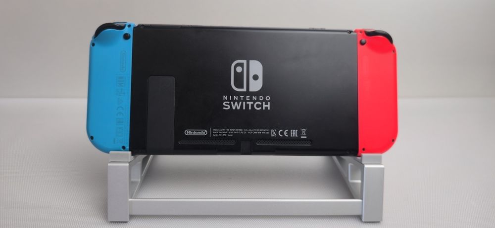 Конзола Nintendo Switch LCD 32GB + 64GB SD Card