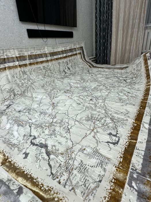 Продается новый ковер Valentino