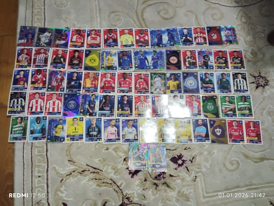 Vând cartonașe UEFA champions League tops