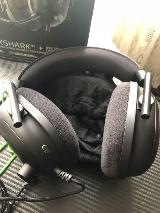 Геймърски слушалки Razer BlackShark V2 + USB Sound Card- Черни