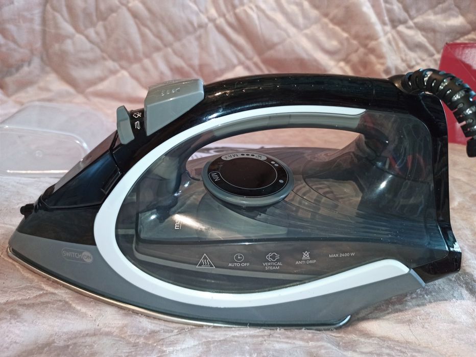 Нова парна ютия switch on