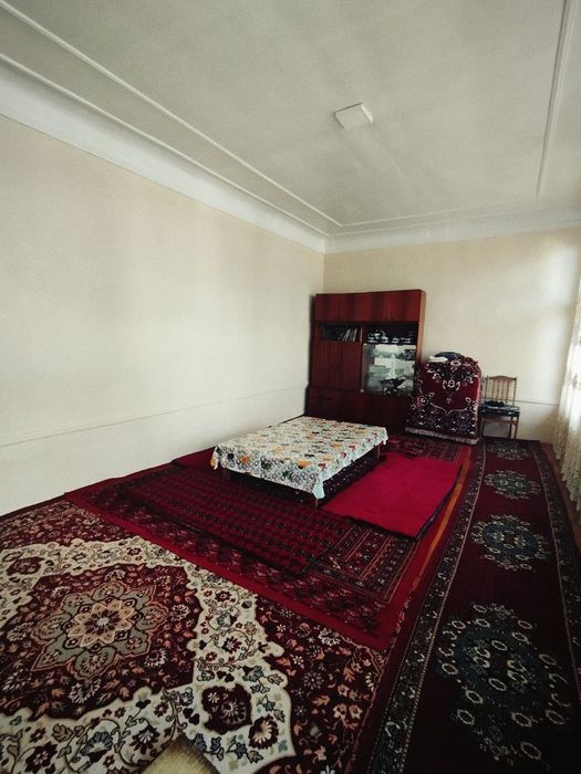 Hovli sotiladi 10 sotix