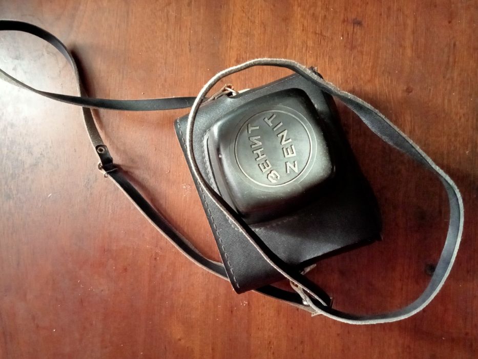 Зеркальный фотоаппарат ЗЕНИТ Е