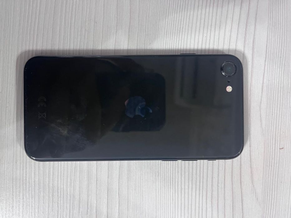 Продам или обмен Айфон SE