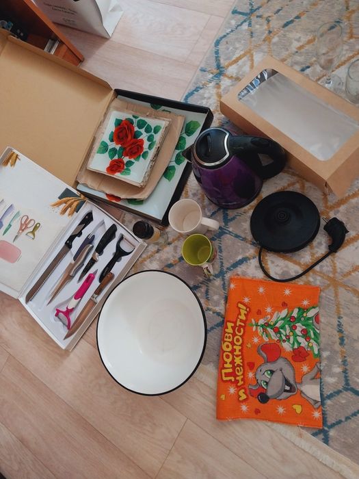 Продам посуду всё  за.