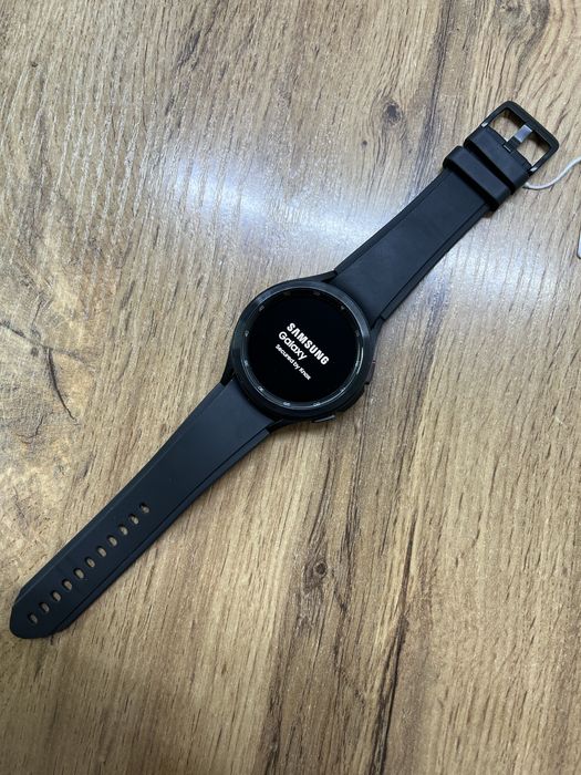 Часы Galaxy Watch 4 Classic