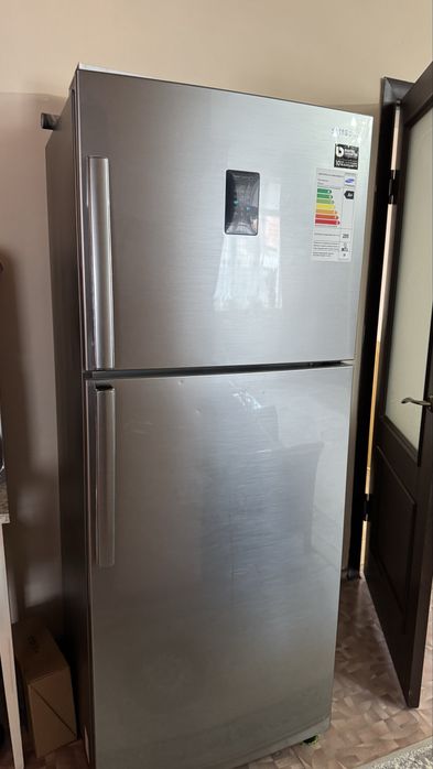 Холодильник продам