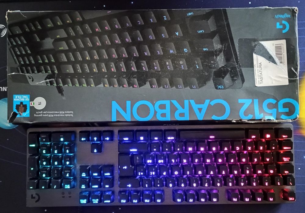Tastatură mecanică Logitech G512 Carbon – switch-uri Brown – layout it